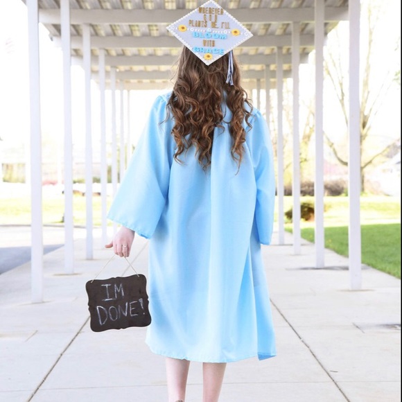 Meet your Posher, Kaitlyn - Picture 2 of 4